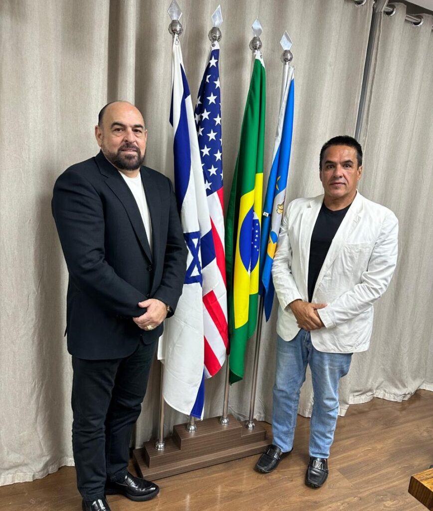 Bruno Cezar Cecchini dá posse a Kleber Moreira como Diretor de Políticas Públicas de Goiás em reunião sobre o futuro da mineração no Brasil