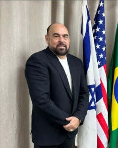 Bruno Cezar Cecchini será homenageado com o Troféu Leão Dourado no evento Totalizando Brasil, realizado no Tribunal de Justiça de Pernambuco (TJPE).